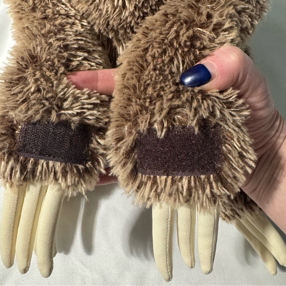 Aurora Destination Nation Sloth Plush – 12” – Brown – Velcro Paws - Picture 4 of 9